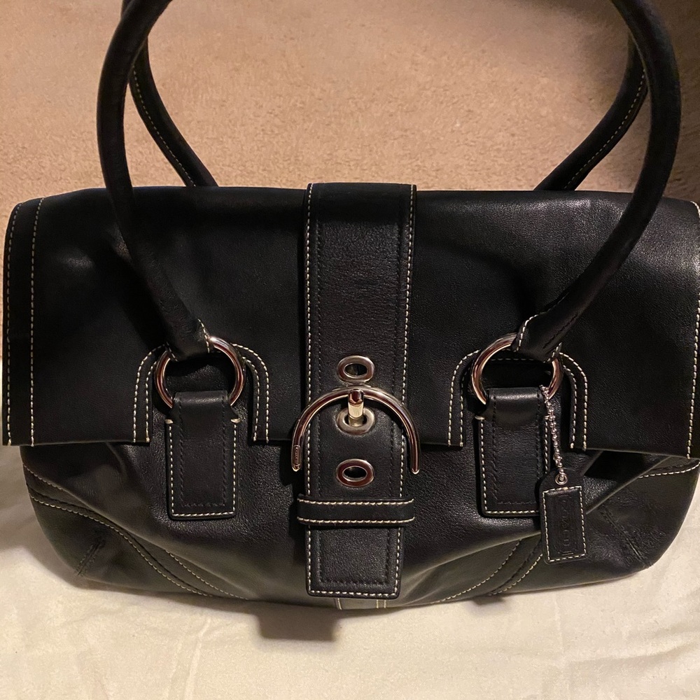 Coach leather shoulder bag